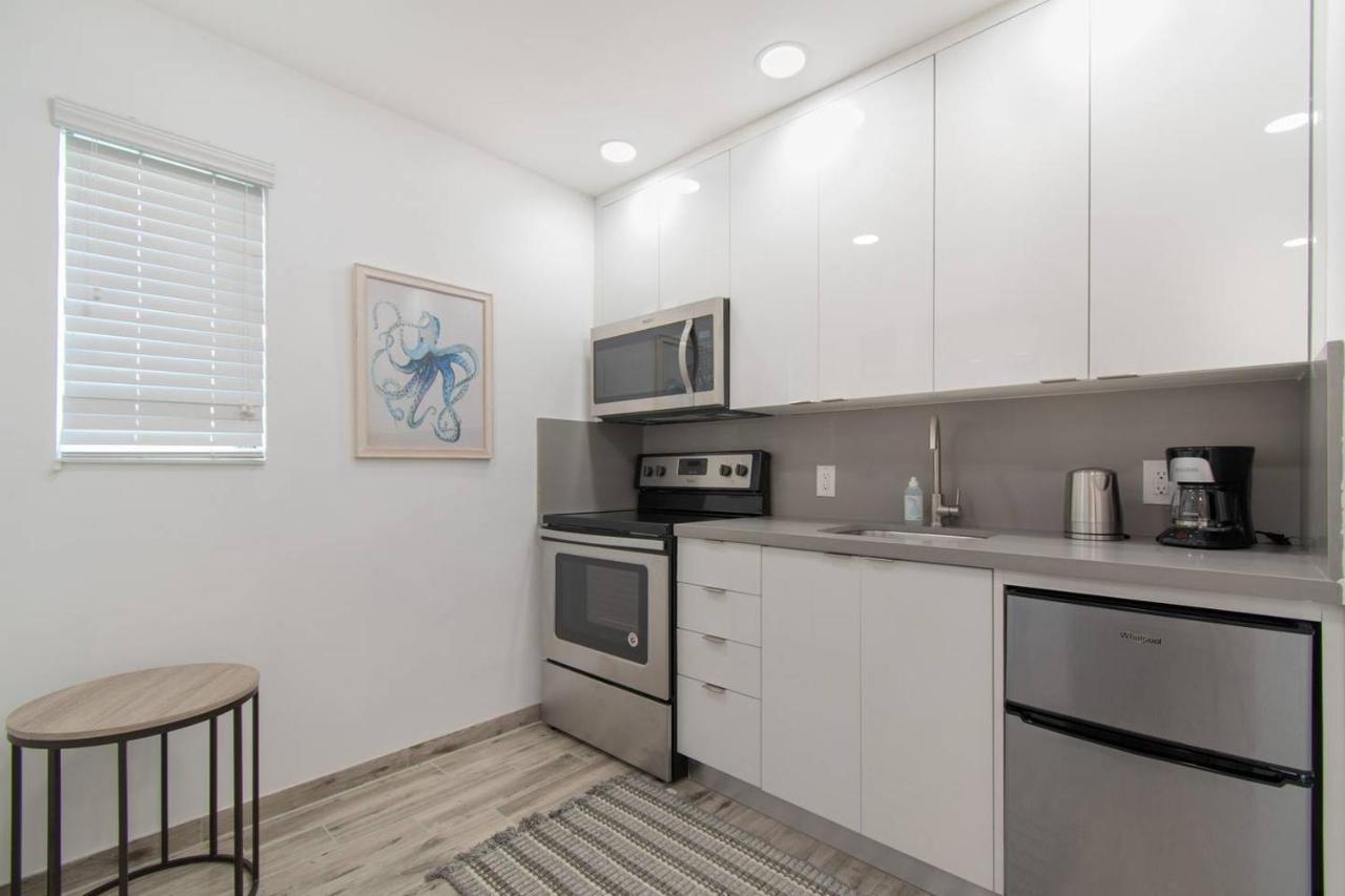 Lovely 1Br W Parking Space & Walk To The Beach #7 할리우드 외부 사진